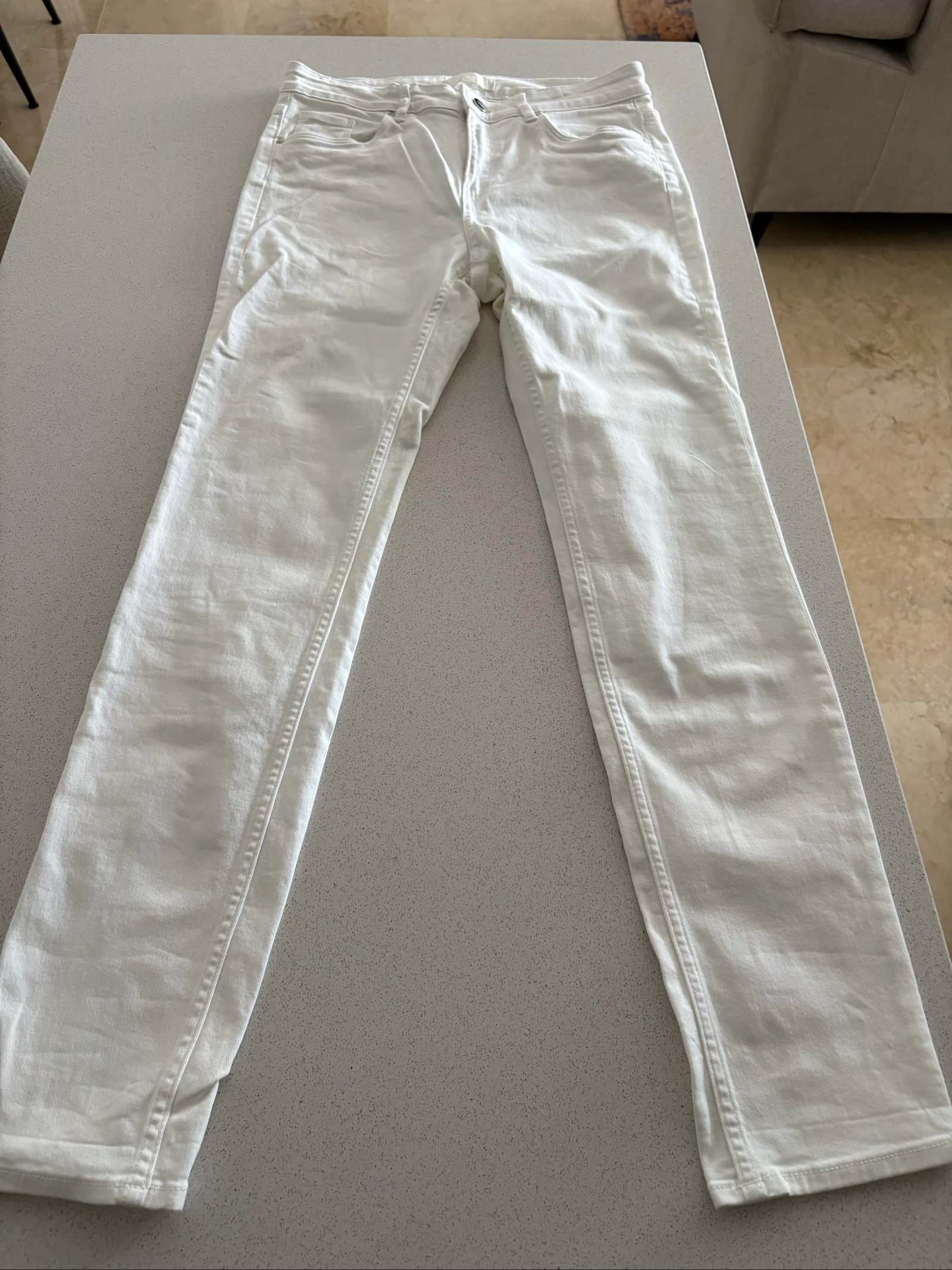 H&M White Slim Fit Jean – Size 40 – photo 2